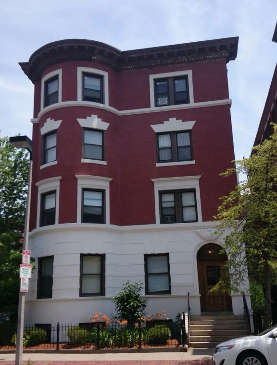 Building Photo - 128 Hemenway St #102