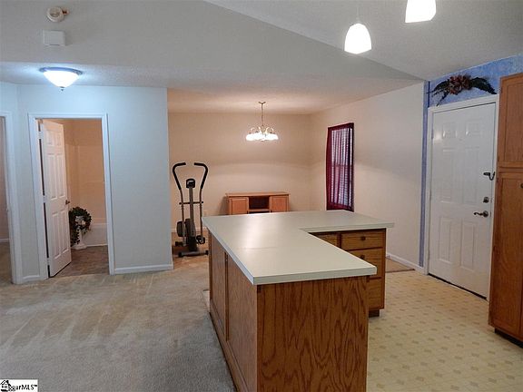 5th image of 29 Webb Creek Ct