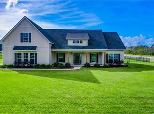 1514 Plantation Cir, Blackshear, GA 31516