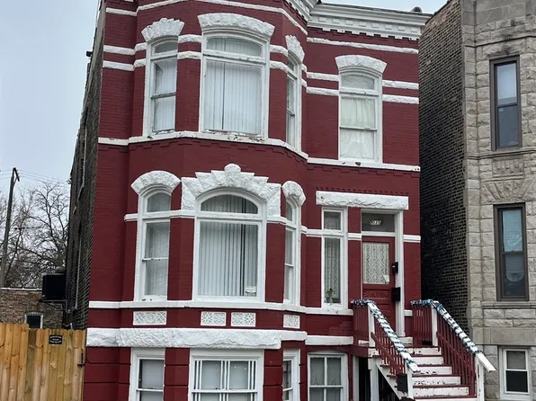 3035 W 19th St, Chicago, IL 60623