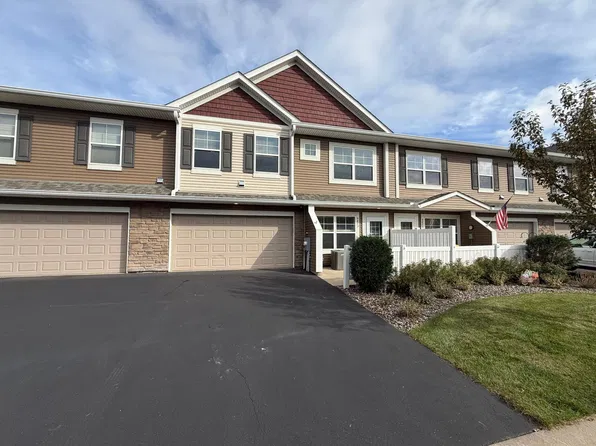 9873 5th Street Ln N, Lake Elmo, MN 55042