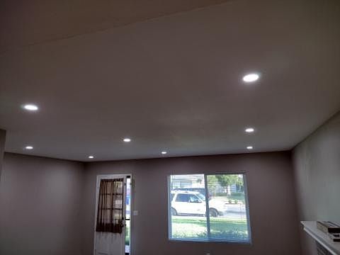 4th image of 833 Ghent St