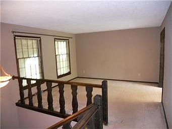 2nd image of 701 Melrose St