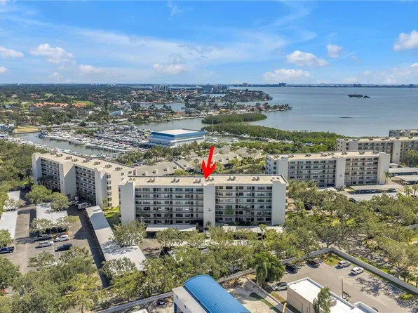 1320 Pasadena Ave S APT 203, South Pasadena, FL 33707
