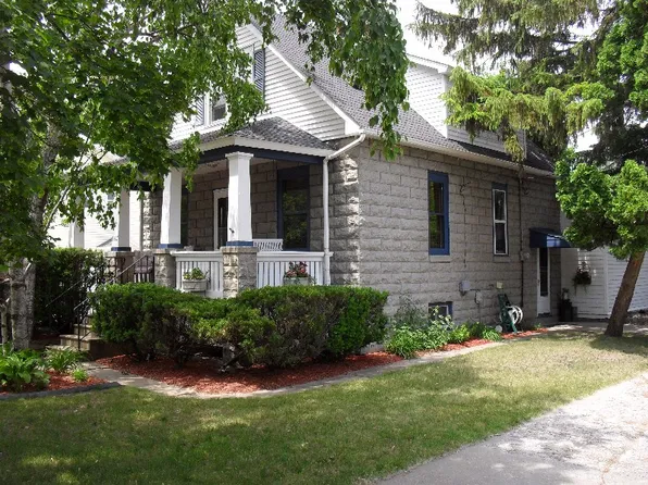 2207 Woodside Ave, Essexville, MI 48732