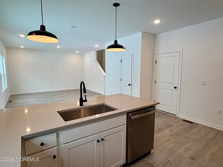 27 Butternut Dr — Photo 4