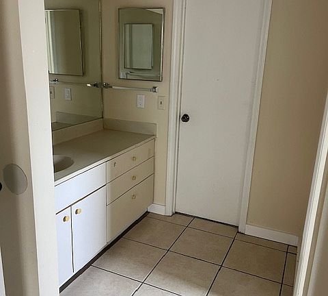 4th image of 314 E Phoenix St