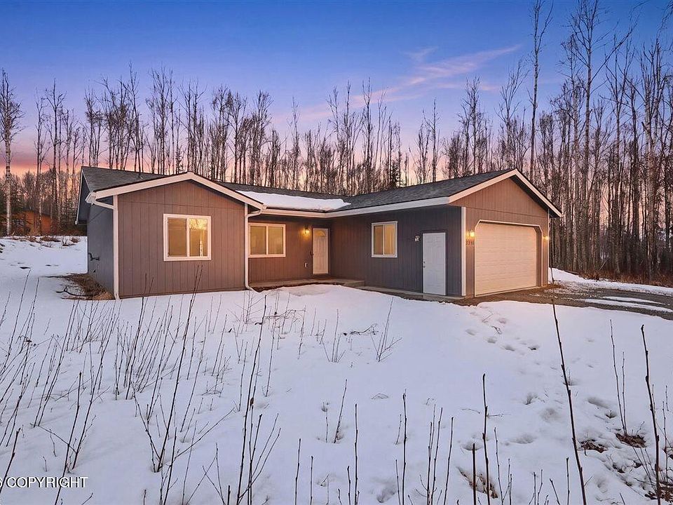 1st image of 2390 N Meadow Lakes Dr