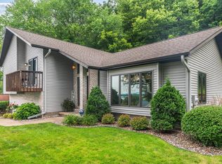 4635 Cliffside Dr, La Crosse, WI 54601
