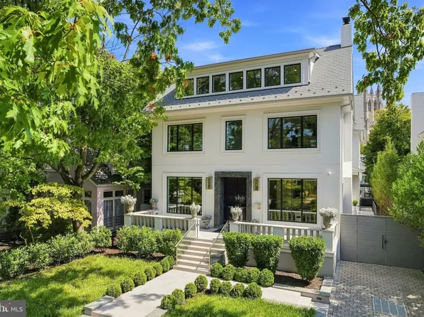 3119 38th St NW, Washington, DC 20016