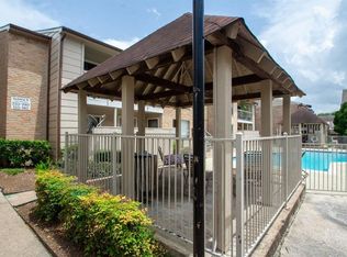 2110 Wilcrest Dr APT 112, Houston, TX 77042