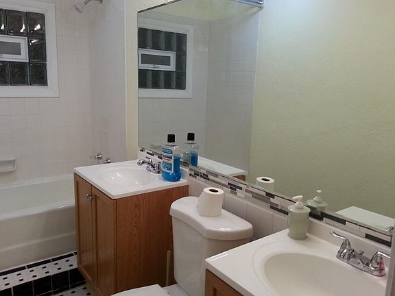 4th image of 9088 Coventry Dr