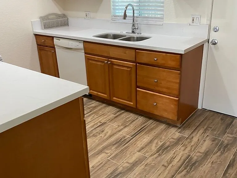 Jurupa Hacienda Apartments — Photo 3