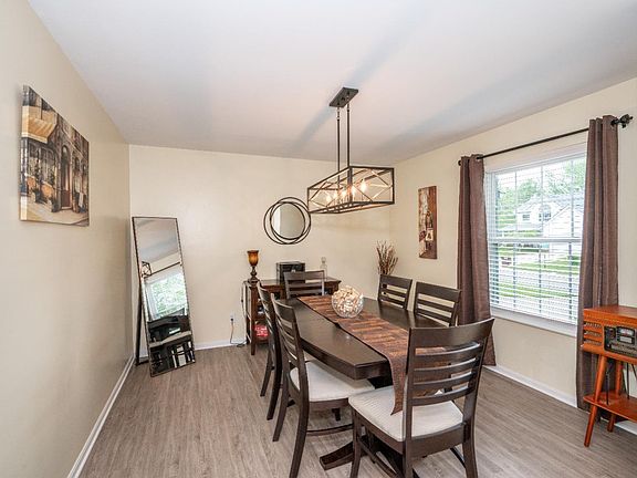 4th image of 8274 Autumn Ln