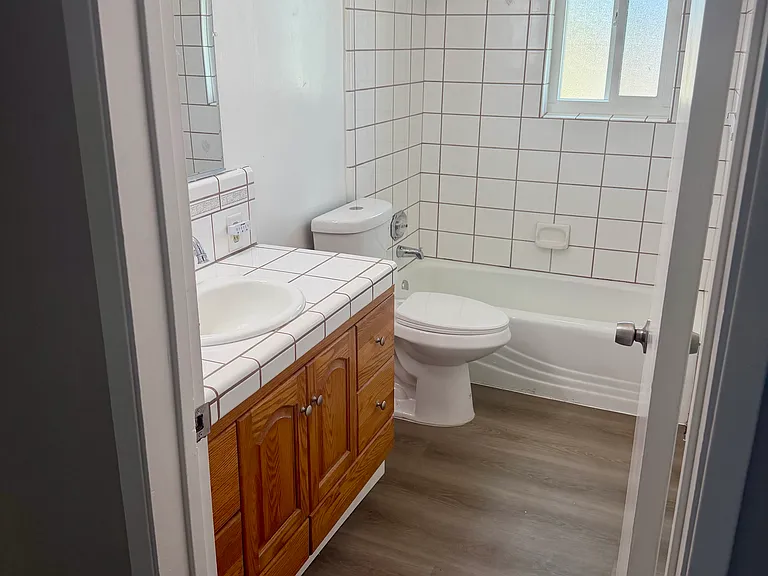 4104 Coronado Ave — Photo 10