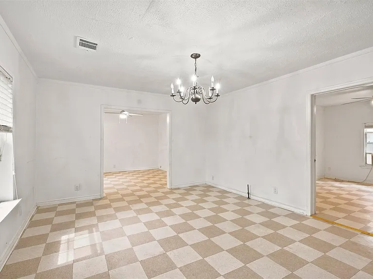 5005 Lyons Ave — Photo 8