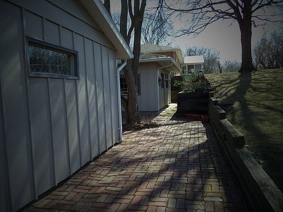 4th image of 750 N 9th 1/2 St