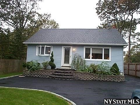 1st image of 453 Helene Ave