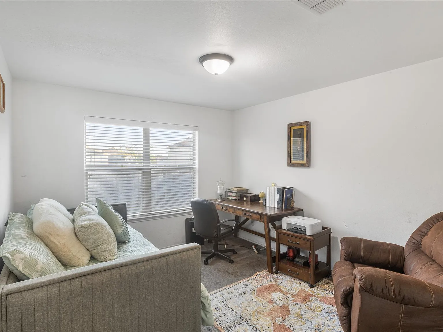 4 bed, 2.5 bath, 2545 sqft, $3,300 — Photo 3