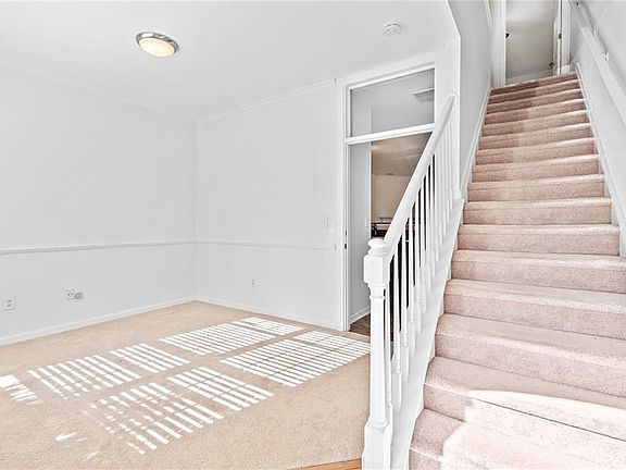 4th image of 3344 Hidden Cove Cir