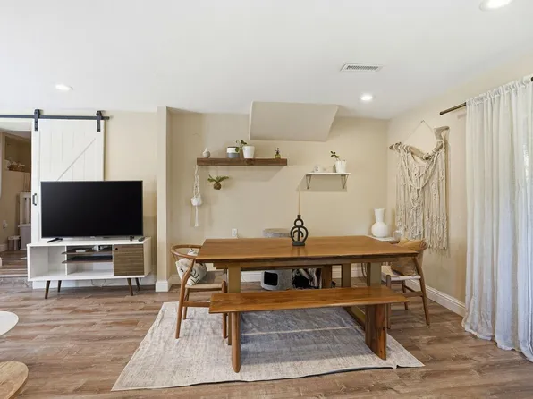 3849 Delmont Ave, Oakland, CA 94605