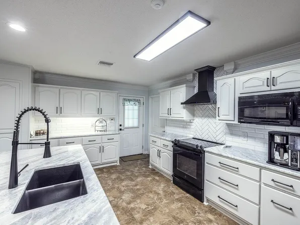 108 Lindsey Dr, Houma, LA 70360