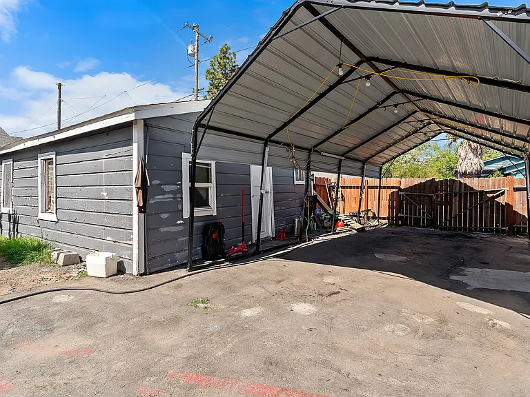 1205 Grand Ave — Photo 17