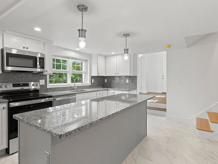 10 Cannon Hill Ave #B — Photo 11