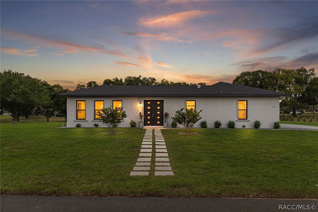494 E Charleston Ct