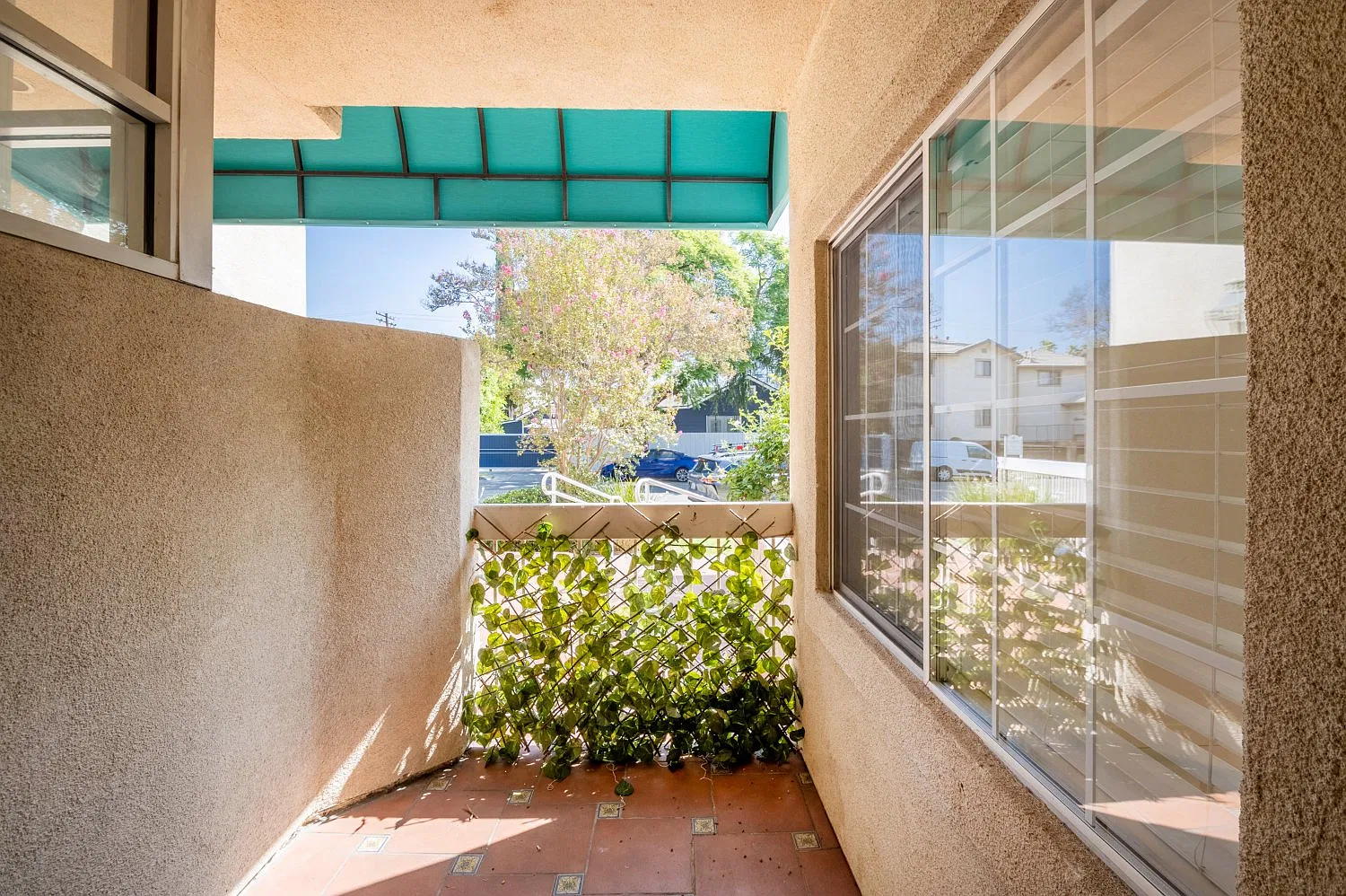2 bed, 1344 sqft, $4,195 — Photo 3