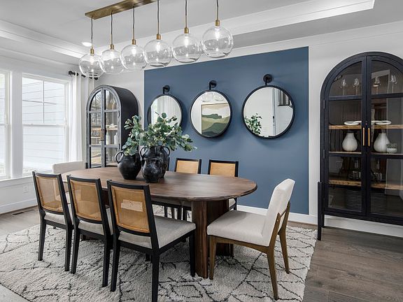 Model Representation - Formal Dining Room Providing a Luxurious Ambiance