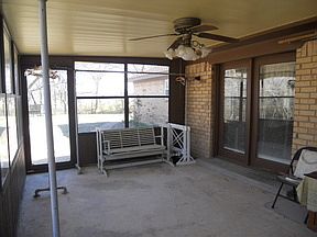 5th image of 964 Winchester Dr