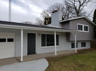 1019 Cherry St, Perrysburg, OH