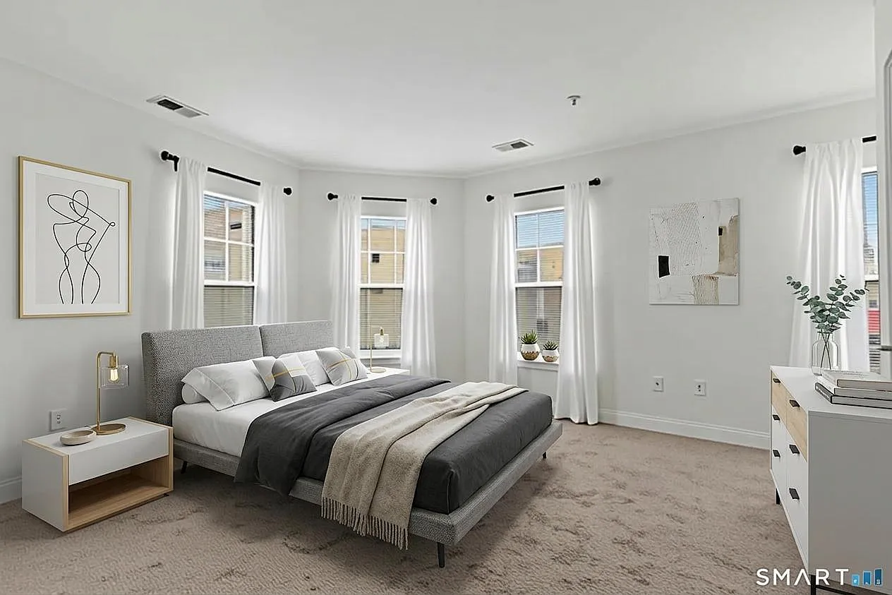 1 bed, 550 sqft, $2,300 — Photo 3