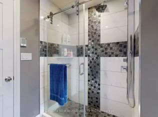 35 Harris Ave #1A, Toronto, ON M4C1P3