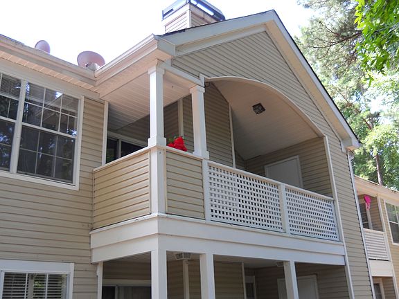 Back Balcony/Porch