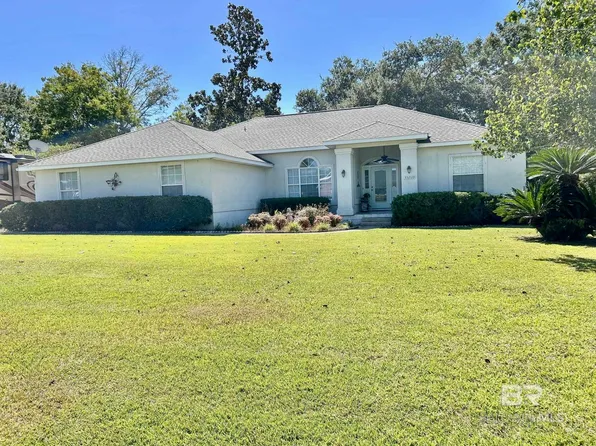 33260 Woodlands Dr, Lillian, AL 36549
