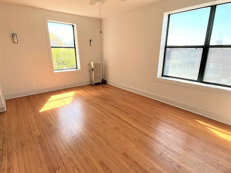 3154 W Wilson Ave #3S — Photo 9