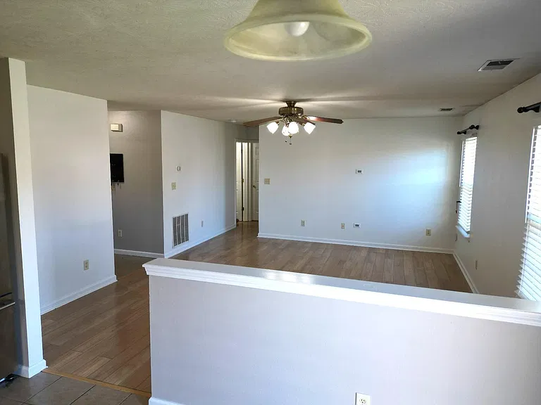 1901 Sandersville Rd — Photo 6