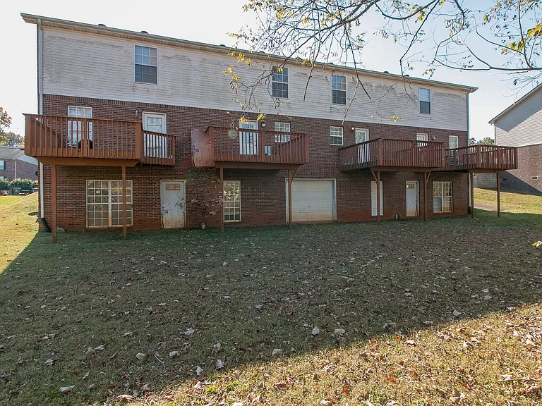 1244 Parkway Pl — Photo 25