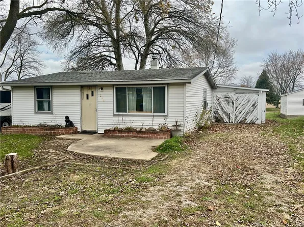 634 E McNeil Ave, Hoopeston, IL 60942