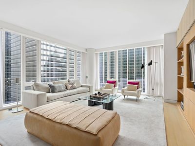135 W 52nd St APT 28B, New York, NY, 10019