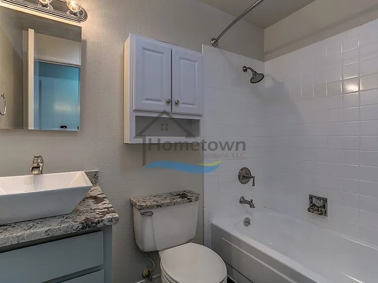 110-3 E Borah Ave — Photo 15