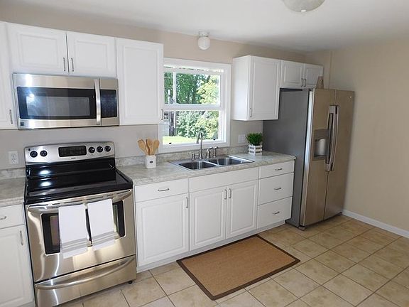 2nd image of 1218 S 21st St