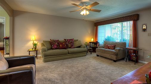 4th image of 4453 Summerfield Dr