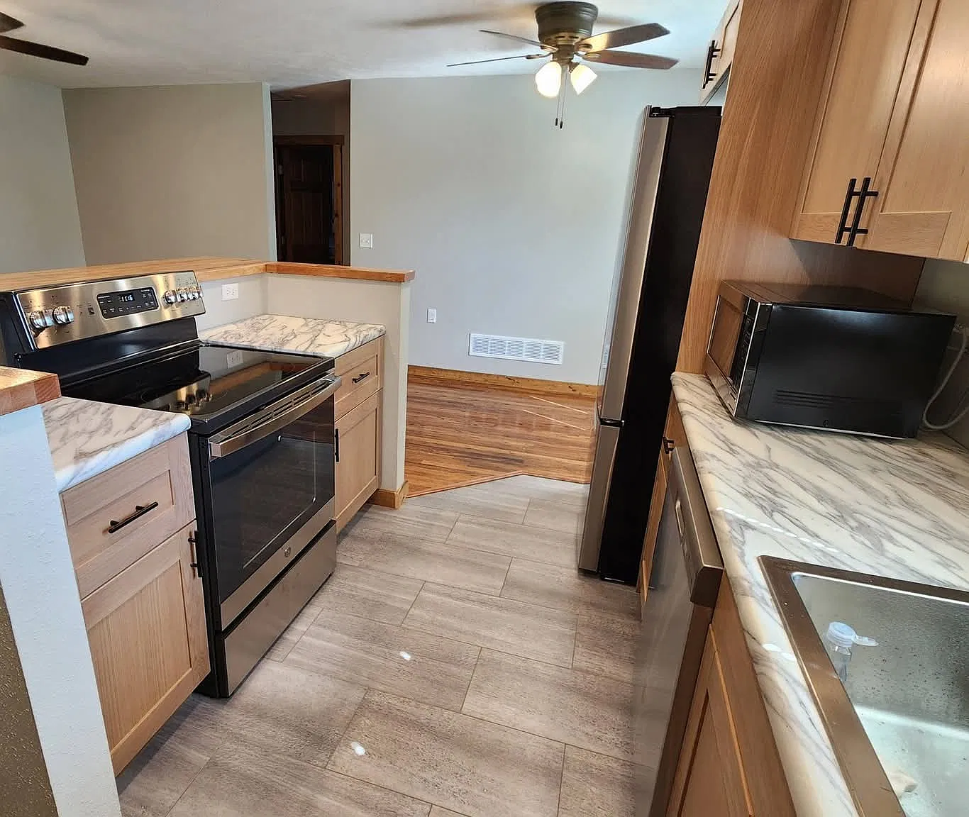 3 bed, 1044 sqft, $1,500 — Photo 4
