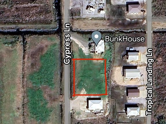 3rd image of 208 Cypress Ln