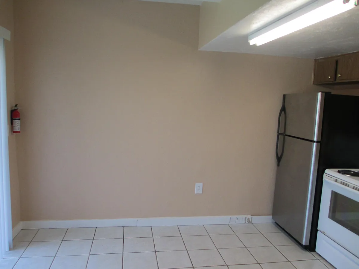 Building Photo - 1711 Dixon Blvd #181