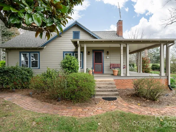 684 Coxe Rd, Columbus, NC 28782