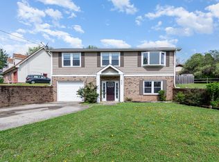 433 Helton Dr, Clarksville, TN 37042